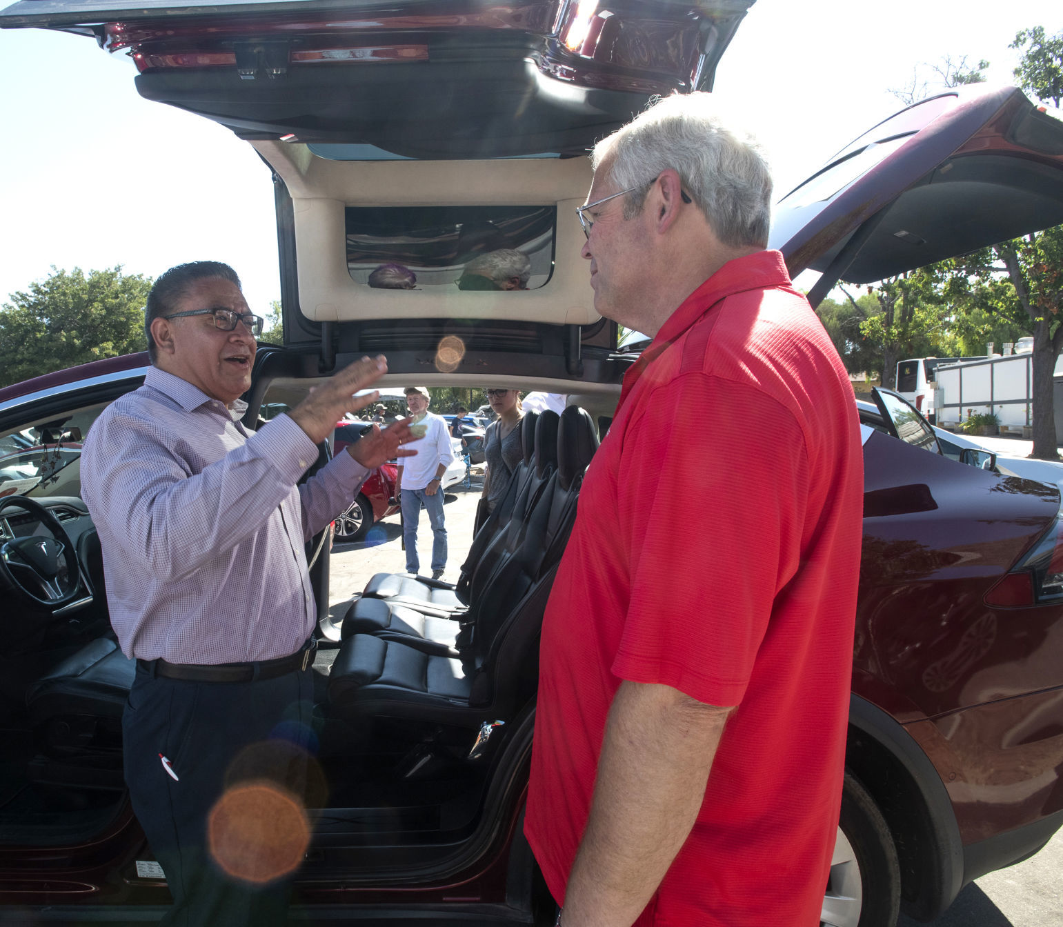 09082018 electric car show 4.jpg